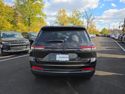 New 2025 Jeep Grand Cherokee Altitude w/ Trailer Tow Package image 22