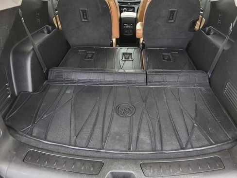 Used 2018 Buick Enclave Premium w/ Experience Buick Package image 9