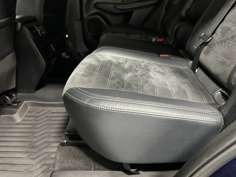 Used 2022 Mitsubishi Outlander SE AWD/4WD image 39