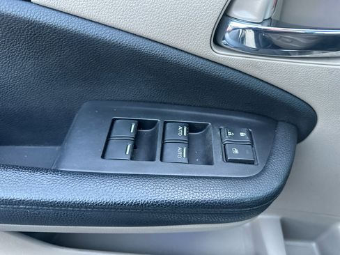 Used 2017 Honda Pilot Touring image 48