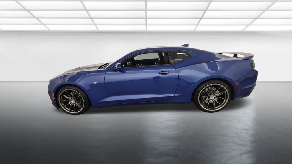 Used 2019 Chevrolet Camaro SS RWD image 5