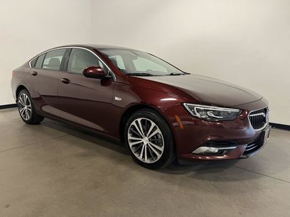 Used 2019 Buick Regal Essence w/ Driver Confidence Package I
