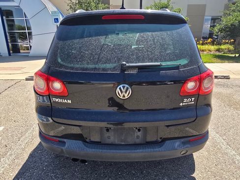 Used 2011 Volkswagen Tiguan SE AWD/4WD image 15