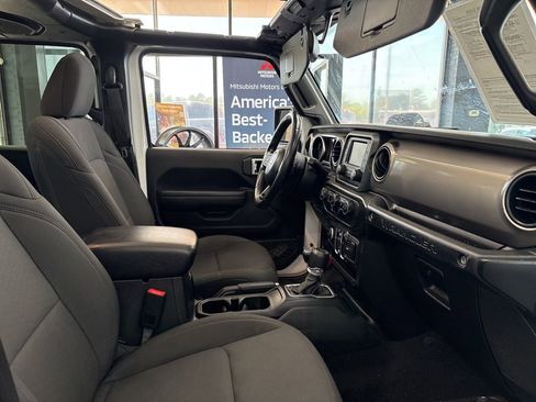 Used 2020 Jeep Wrangler Unlimited Sport S AWD/4WD image 19