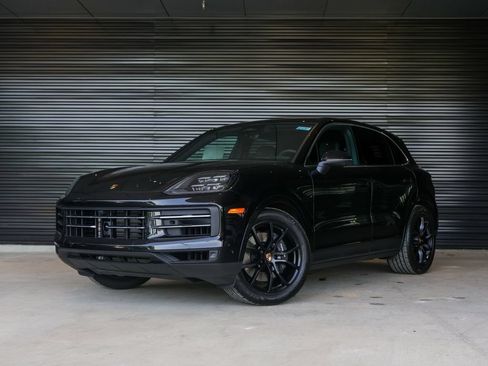 New 2026 Porsche Cayenne AWD/4WD image 1