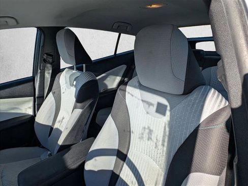 Used 2017 Toyota Prius Two image 15