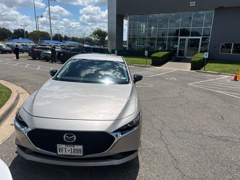 Used 2024 MAZDA MAZDA3 s image 3