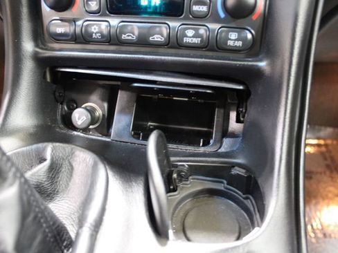 Used 2002 Chevrolet Corvette Z06 w/ Memory Pkg RWD image 35