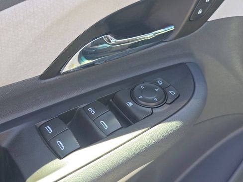 Used 2020 Chevrolet Bolt LT FWD image 23