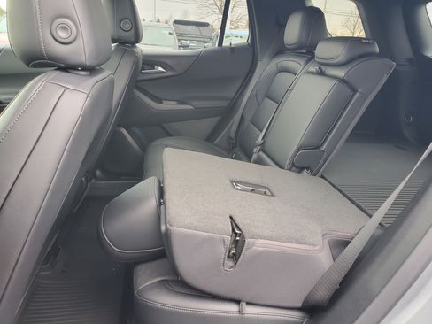 New 2026 Chevrolet Equinox LT image 24