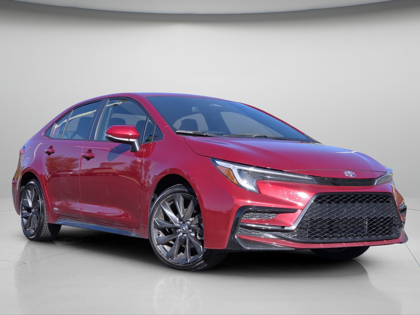 Certified 2026 Toyota Corolla SE AWD/4WD image 2