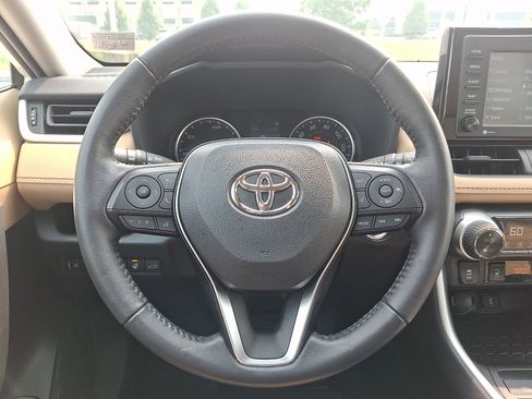 Certified 2021 Toyota RAV4 XLE w/ Convenience Package AWD/4WD image 20