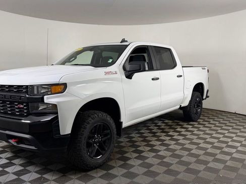 Used 2022 Chevrolet Silverado 1500 Custom Trail Boss AWD/4WD image 3