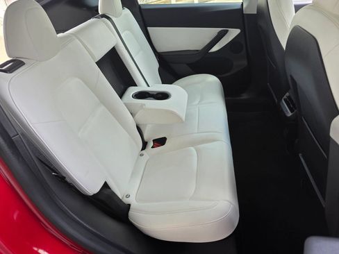 Used 2022 Tesla Model Y Performance AWD/4WD image 31