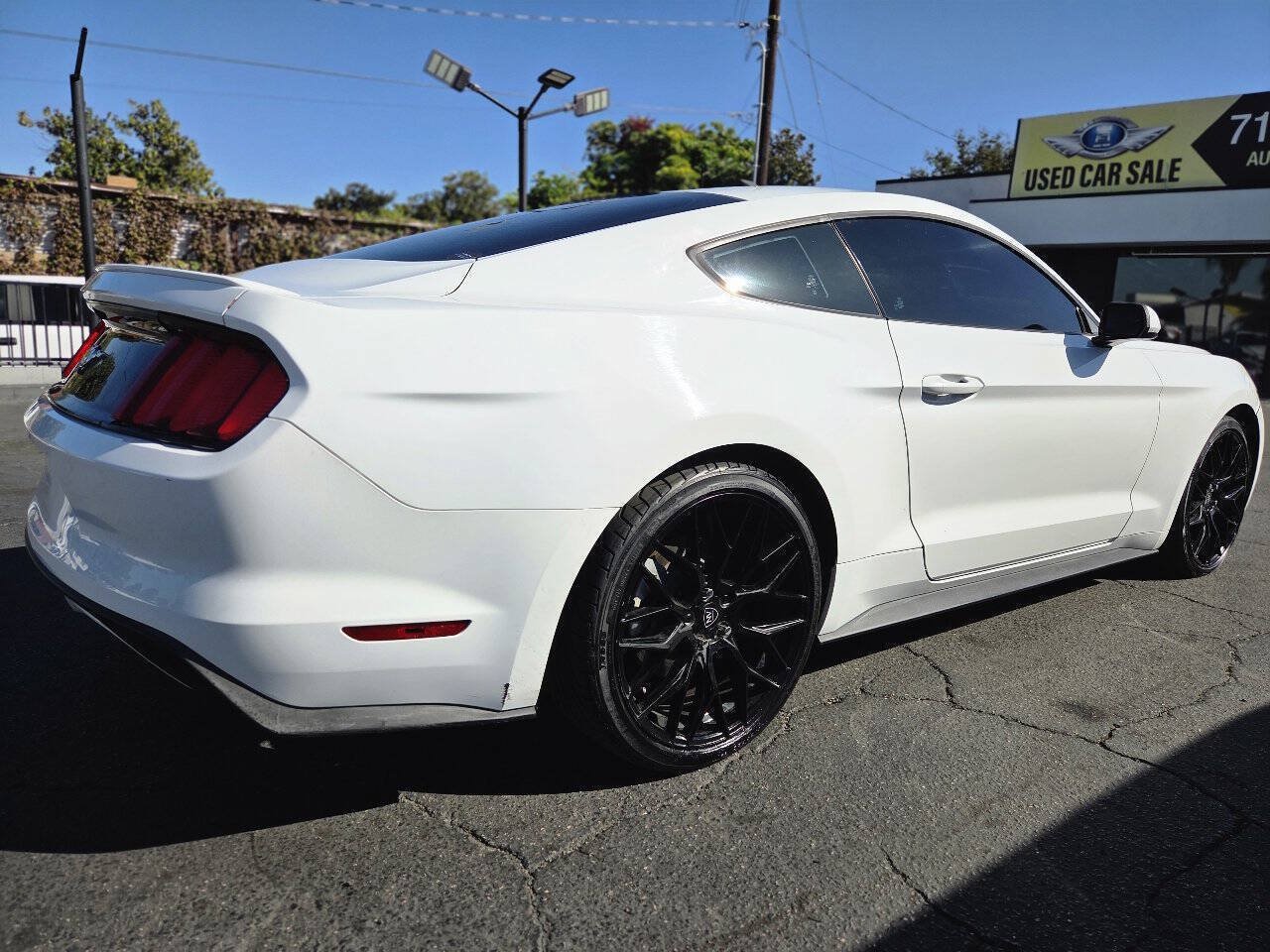 Used 2017 Ford Mustang Coupe w/ Interior & Wheel Package RWD image 8