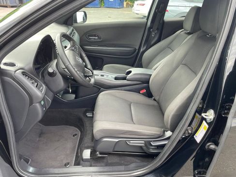 Used 2020 Honda HR-V Sport image 13