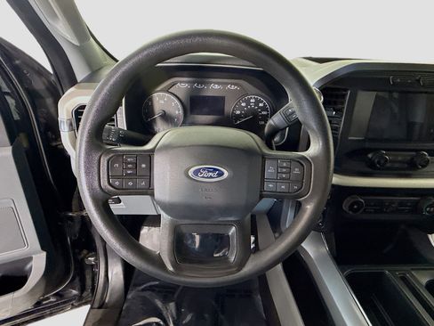 Used 2021 Ford F150 XLT image 13