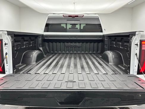 New 2026 GMC Sierra 2500 Denali w/ Denali Reserve Package AWD/4WD image 18