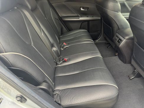 Used 2015 Toyota Venza XLE FWD image 14