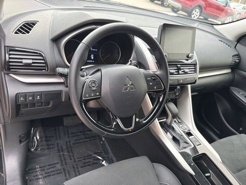 Used 2025 Mitsubishi Eclipse Cross SE image 9