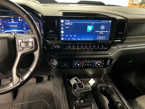 Certified 2022 Chevrolet Silverado 1500 ZR2 w/ Technology Package AWD/4WD image 22