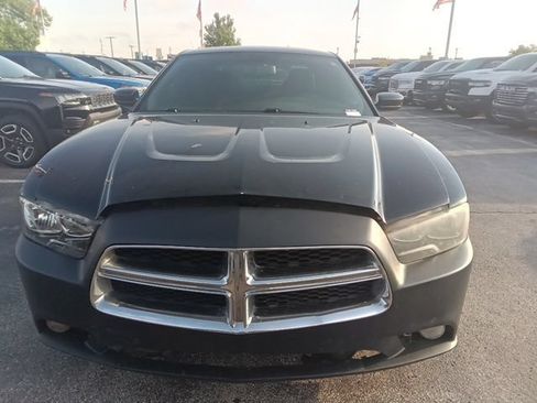 Used 2012 Dodge Charger SE w/ Sport Appearance Group RWD image 8