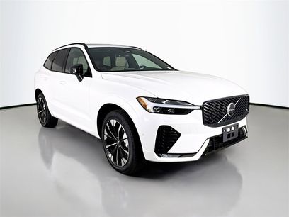 New 2026 Volvo XC60 B5 Plus w/ Climate Package PRO