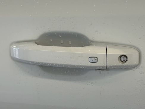 Used 2022 GMC Sierra 1500 AT4 w/ Sierra Safety Plus Package image 9