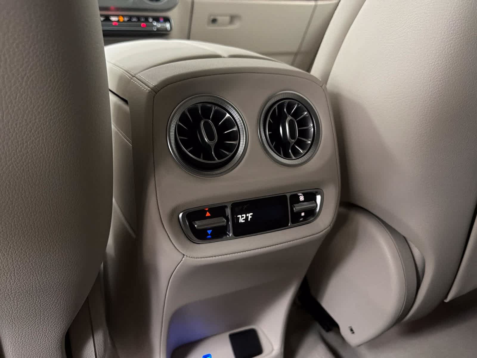 New 2027 Mercedes-Benz G 580 e image 31