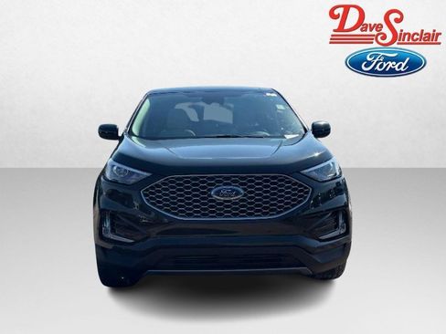 Used 2023 Ford Edge SEL w/ Convenience Package image 2