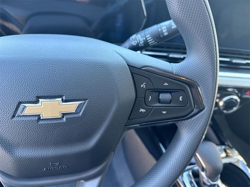 New 2026 Chevrolet Trax LT image 18