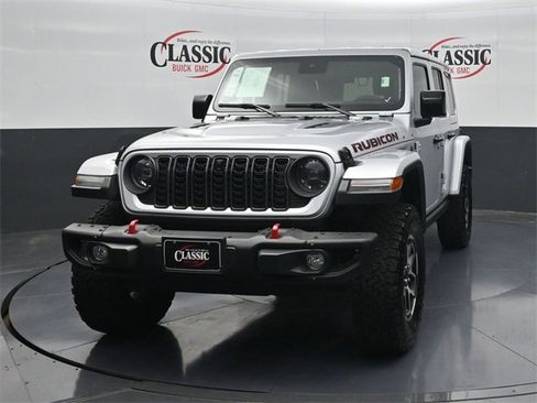 Used 2024 Jeep Wrangler Unlimited Rubicon image 4