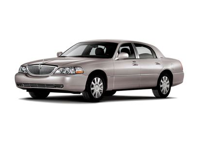 Used 2007 Lincoln Town Car Signature
