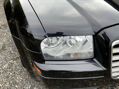 Used 2007 Chrysler 300 image 30