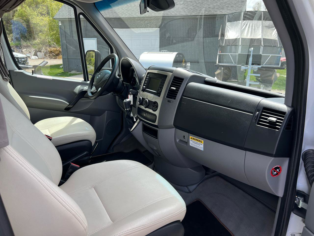 Used 2016 Mercedes-Benz Sprinter 3500 image 9