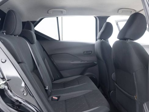 Used 2020 Nissan Kicks S FWD image 29
