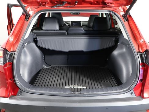 Used 2025 Toyota Corolla Cross XLE image 15