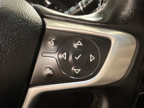 Used 2023 GMC Acadia SLT image 26