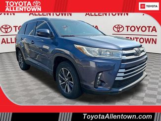 Used 2019 Toyota Highlander XLE w/ Carpet Mat Package (TMS) AWD/4WD 360° Tour