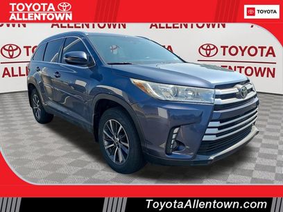 Used 2019 Toyota Highlander XLE w/ Carpet Mat Package (TMS)
