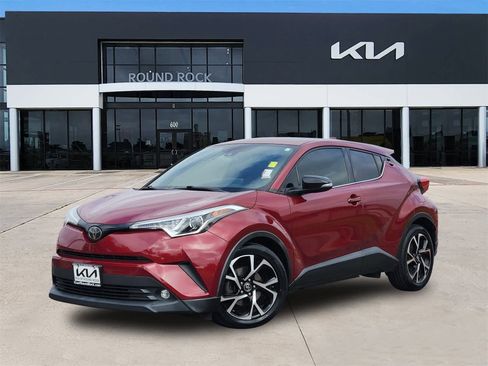 Used 2019 Toyota C-HR Limited image 1