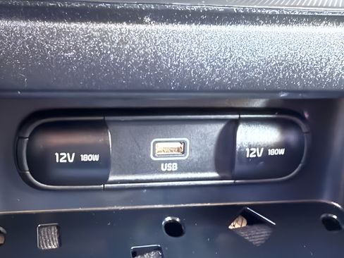 Used 2023 Kia Forte LXS w/ LXS Technology Package FWD image 11