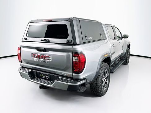 Used 2024 GMC Canyon AT4 w/ AT4 Premium Package image 9