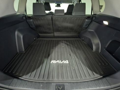 Used 2023 Toyota RAV4 LE image 21