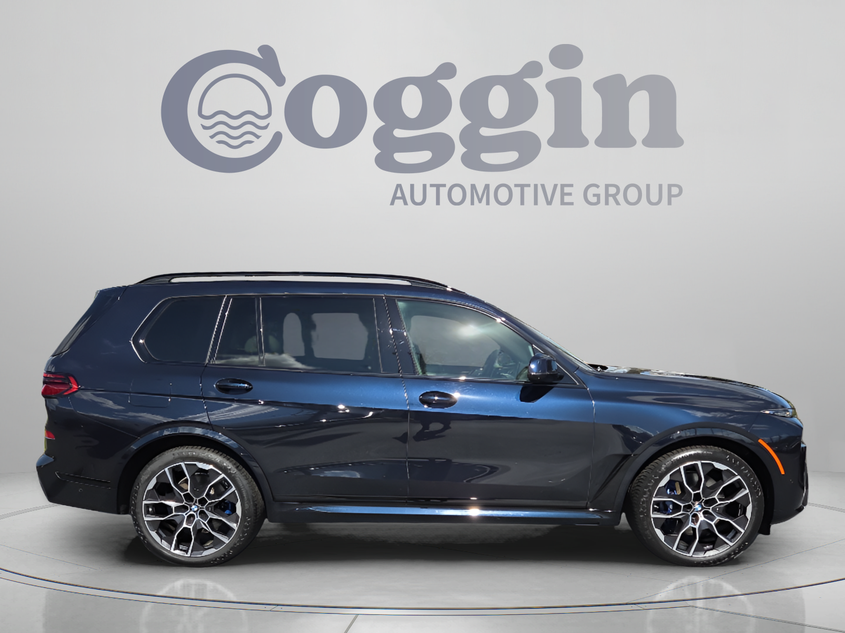 Certified 2024 BMW X7 xDrive40i w/ M Sport Package AWD/4WD image 6