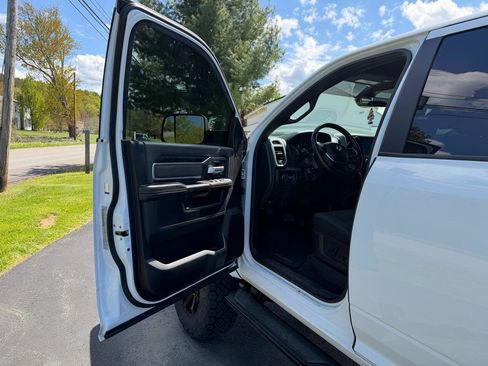 Used 2020 RAM 2500 Big Horn w/ Night Edition AWD/4WD image 20