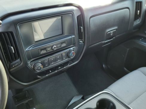 Used 2019 Chevrolet Silverado 1500 Custom w/ Custom Convenience Package image 21