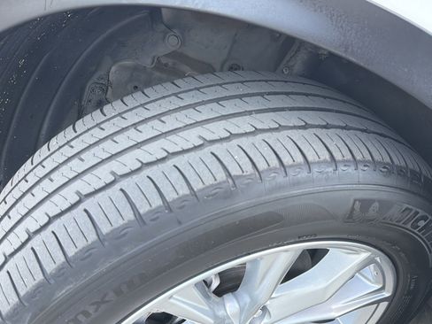 Used 2020 Honda CR-V Touring image 12