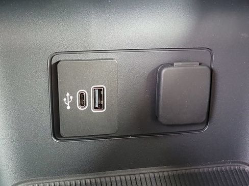 New 2026 Ford Explorer Active RWD image 14