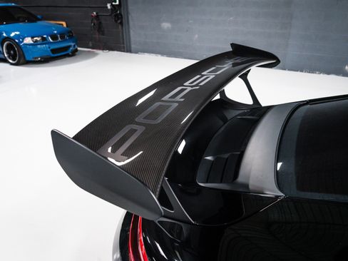 Used 2019 Porsche 911 GT3 RS w/ Weissach Package RWD image 15
